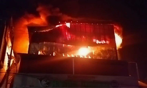 കുന്നംകുളം ഹരിത അഗ്രിടെക് സ്ഥാപനത്തിൽ വീണ്ടും തീപ്പിടുത്തം കുന്നംകുളം ഹരിത അഗ്രിടെക് സ്ഥാപനത്തിൽ വീണ്ടും തീപ്പിടുത്തം