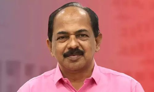 റേഷൻ വ്യാപാരികളെ വീണ്ടും ചർച്ചയ്ക്ക് വിളിച്ച് ഭക്ഷ്യമന്ത്രി; സമരം അവസാനിപ്പിച്ചില്ലെങ്കിൽ നടപടിയെന്ന് മുന്നറിയിപ്പ്