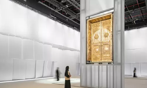 ഇസ്ലാമിക് ആർട്സ് ബിനാലെയുടെ രണ്ടാം പതിപ്പിന് ജിദ്ദയിൽ തുടക്കം ഇസ്ലാമിക് ആർട്സ് ബിനാലെയുടെ രണ്ടാം പതിപ്പിന് ജിദ്ദയിൽ തുടക്കം