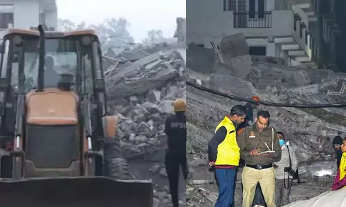 ഡൽഹിയിൽ ബഹുനില കെട്ടിടം തകർന്നുവീണ് രണ്ട് മരണം; 12 പേരെ രക്ഷപ്പെടുത്തി
