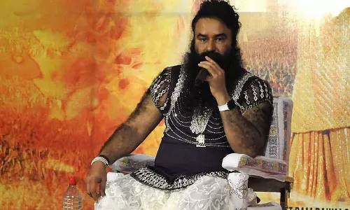 ഡൽഹി തെരഞ്ഞെടുപ്പിന് ഒരാഴ്ച്ച മുൻപ് പരോളിനിറങ്ങി, ദേരാ സച്ചാ സൗദ തലവൻ ഗുർമീത് റാം റഹിം