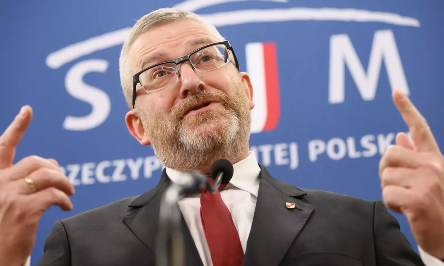 ഗസ്സയ്ക്കു വേണ്ടിയും പ്രാർത്ഥിക്കണം... യൂറോപ്യൻ പാർലമെന്റിന്റെ ഹോളോകോസ്റ്റ് മൗനാചരണം തടസ്സപ്പെടുത്തി പോളിഷ് അംഗം