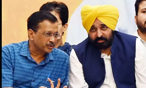 AAP Claims Police Raided Punjab CM Bhagwant Manns Delhi Residence
