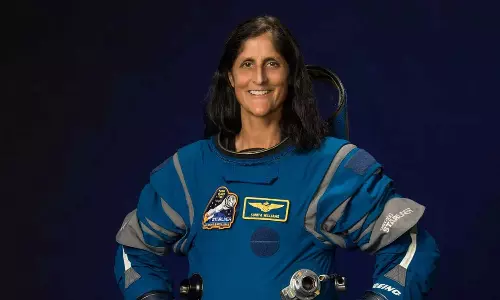 നടന്ന് തീർത്തത് 62 മണിക്കൂർ ആറ് മിനിറ്റ്; ബഹിരാകാശത്ത് ചരിത്രമെഴുതി സുനിതാ വില്യംസ്