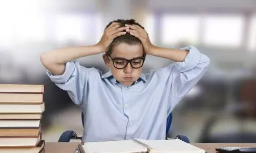 പരീക്ഷാപ്പേടിയിൽ അടിതെറ്റുന്ന കുട്ടികളും രക്ഷിതാക്കളും; സമ്മർദം അതിജീവിക്കാം, അനായാസം