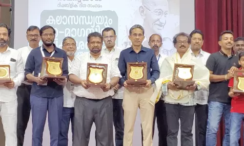 Pravasi Icon of Salalah awards were distributed