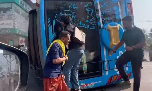 Kozhikode bus accident news