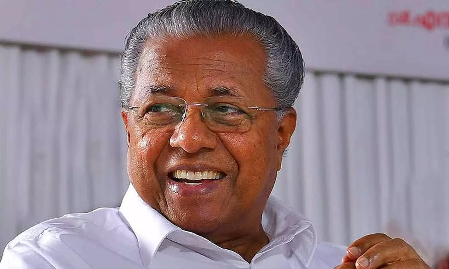 കോൺഗ്രസിൽ ഇട്ട ബോംബ് : ചെന്നിത്തല മുഖ്യമന്ത്രിയാകണമെന്ന പ്രസ്താവനയെ ട്രോളി മുഖ്യമന്ത്രി