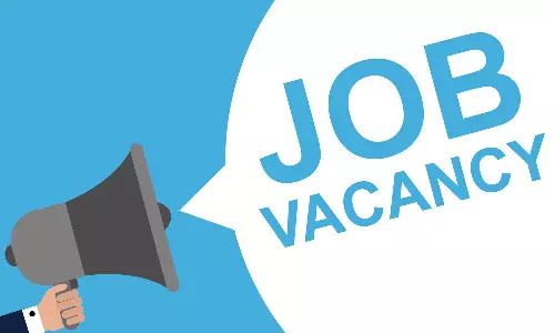 യുഎഇയിൽ പുരുഷ നഴ്‌സുമാർക്ക് 100ലധികം അവസരം; നോർക്ക റൂട്ട്‌സ് റിക്രൂട്ട്‌മെന്റിലേയ്ക്ക് ഇപ്പോൾ അപേക്ഷിക്കാം