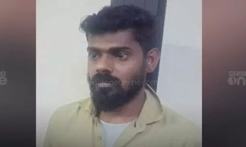 കോഴിക്കോട് പെരുമണ്ണയിൽ കഞ്ചാവ് ലഹരിയിൽ ബസ് ഓടിച്ച ഡ്രൈവർ അറസ്റ്റിൽ