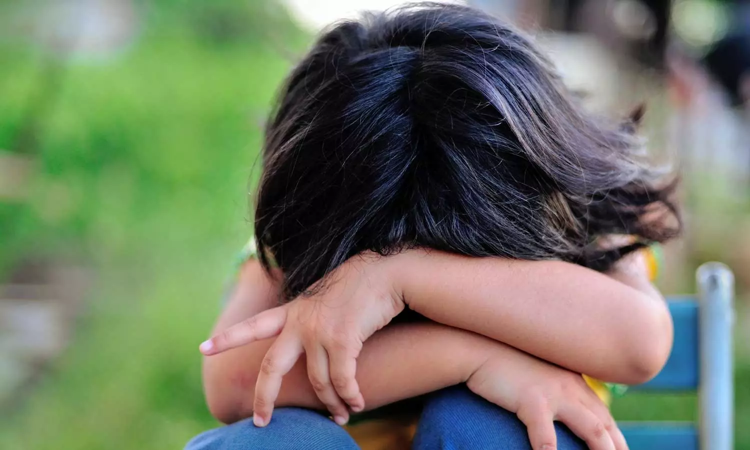 താമരശേരിയിൽ മൂന്ന് വയസുകാരിയുടെ കൈക്ക് പരിക്കേറ്റ സംഭവം: അംഗനവാടി ടീച്ചർക്ക് സസ്പെൻഷൻ താമരശേരിയിൽ മൂന്ന് വയസുകാരിയുടെ കൈക്ക് പരിക്കേറ്റ സംഭവം: അംഗനവാടി ടീച്ചർക്ക് സസ്പെൻഷൻ