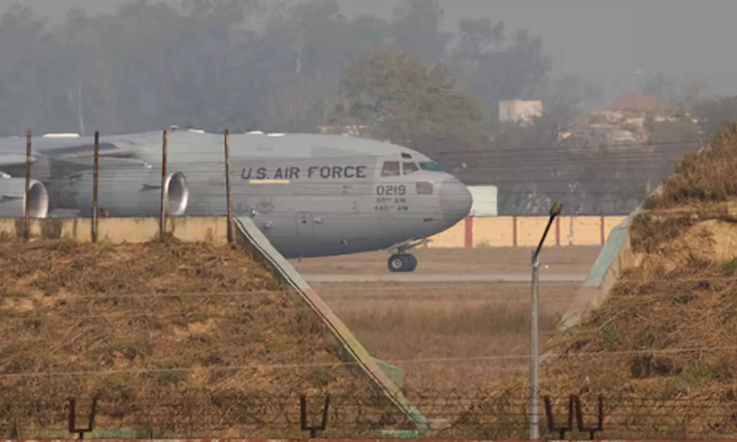 നാടുകടത്തല്‍ ഇനിയും തുടരുമെന്ന സൂചന നൽകി അമേരിക്ക; ദേശീയ സുരക്ഷയ്ക്ക് ഇമിഗ്രേഷന്‍ നിയമം  നടപ്പാക്കുമെന്ന് ഡൽഹിയിലെ യുഎസ് എംബസി
