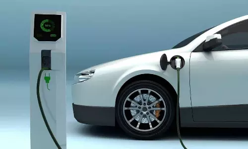 ഇലക്ട്രിക് വാഹനങ്ങളുടെ നികുതി വർധിപ്പിച്ചു