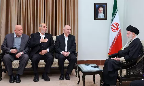 ഖലീൽ അൽ ഹയ്യ അടക്കം മുതിർന്ന ഹമാസ് നേതാക്കൾ ഇറാനിൽ; ആയത്തുല്ല അലി ഖാംനഇയുമായി കൂടിക്കാഴ്ച നടത്തി ഖലീൽ അൽ ഹയ്യ അടക്കം മുതിർന്ന ഹമാസ് നേതാക്കൾ ഇറാനിൽ; ആയത്തുല്ല അലി ഖാംനഇയുമായി കൂടിക്കാഴ്ച നടത്തി