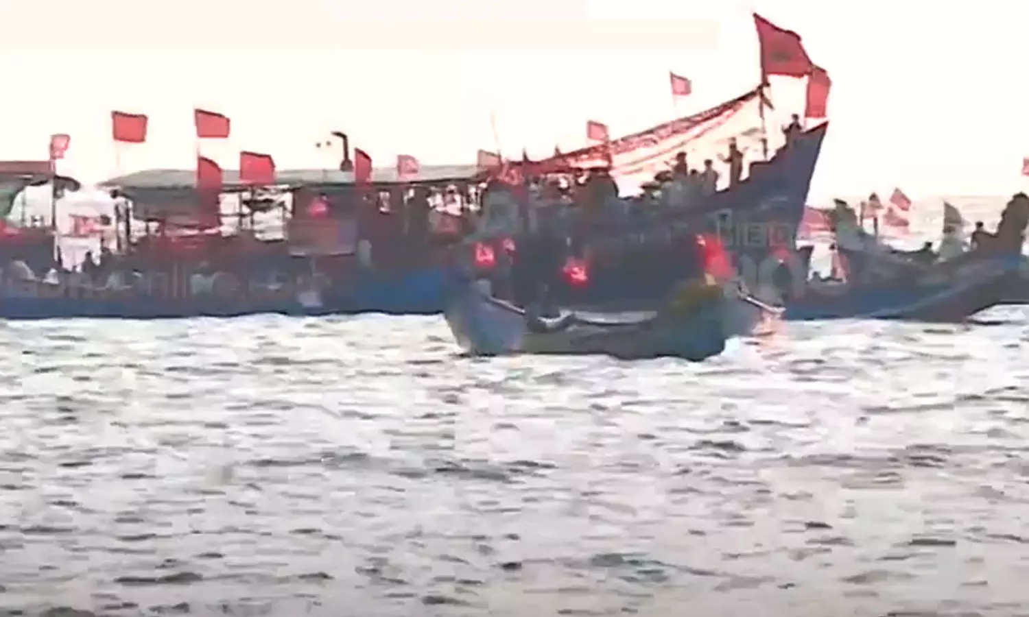 കേന്ദ്രത്തിന്റെ കടൽ ഖനന നീക്കത്തിനെതിരെ കൊല്ലത്ത് പ്രതിഷേധവുമായി സിഐടിയു മത്സ്യത്തൊഴിലാളി ഫെഡറേഷൻ