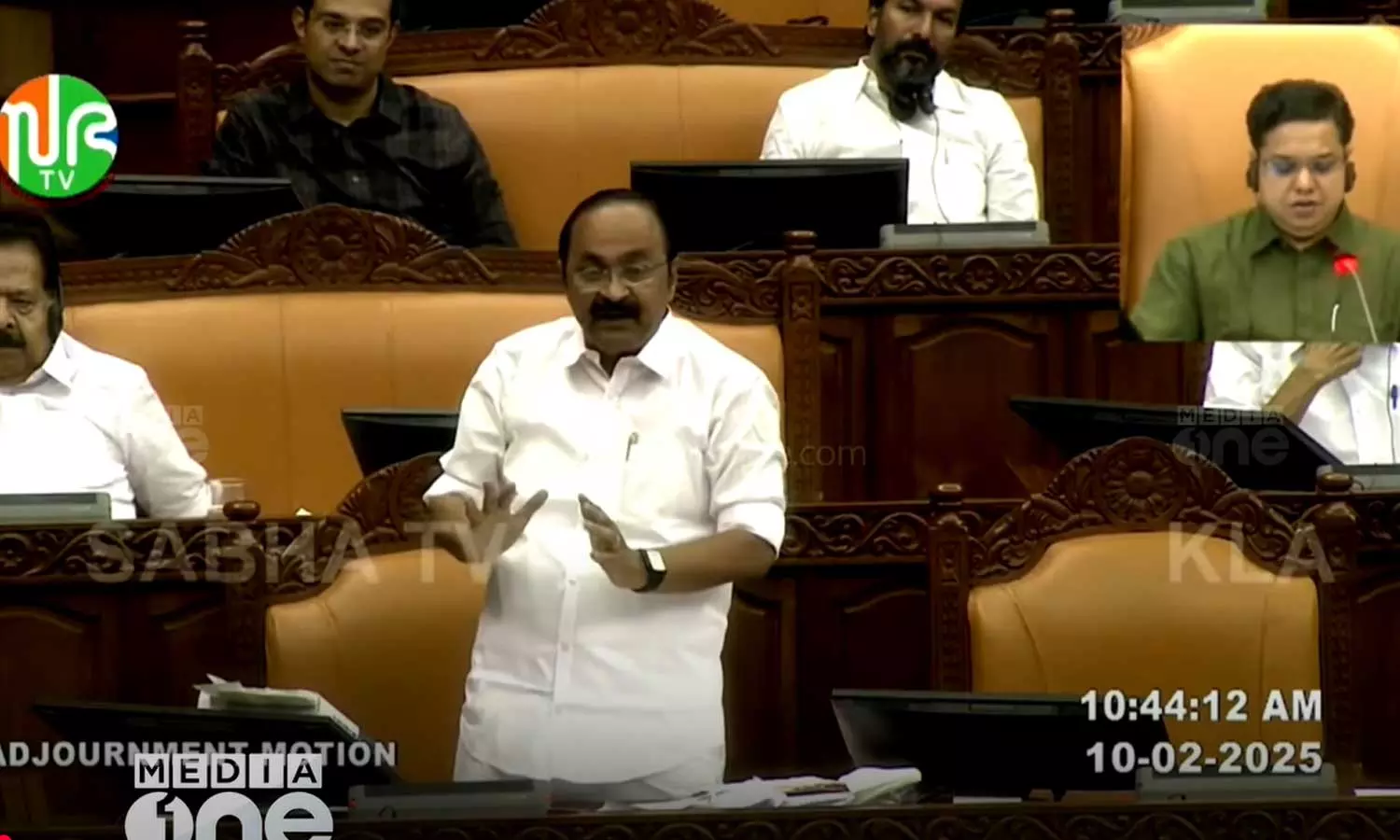 കിഫ്ബി സംസ്ഥാനത്തിന് ബാധ്യത; സഭയിൽ പ്രതിപക്ഷ-ഭരണപക്ഷ വാക്പോര്