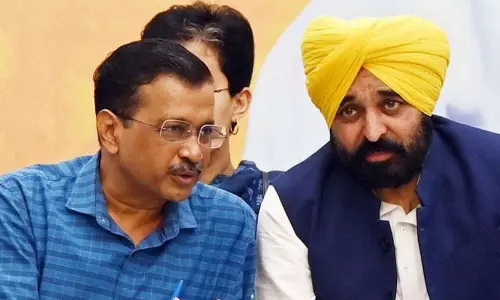 AAP Claims Police Raided Punjab CM Bhagwant Manns Delhi Residence