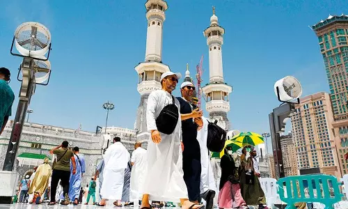 റമദാന് മുന്നോടിയായി മക്കയിലും മദീനയിലും പരിശോധന ശക്തമാക്കി  ടൂറിസം മന്ത്രാലയം