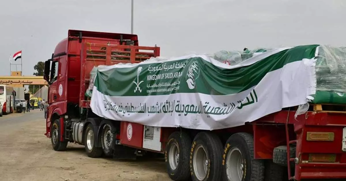 ഗസ്സയിലേക്ക് സൗദി സഹായമെത്തി