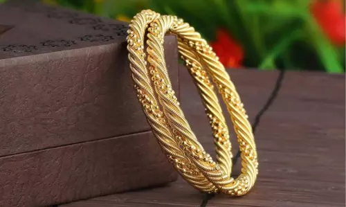 Gold bangle