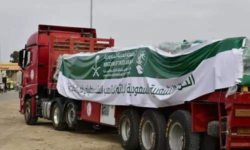 ഗസ്സയിലേക്ക് സൗദി സഹായമെത്തി