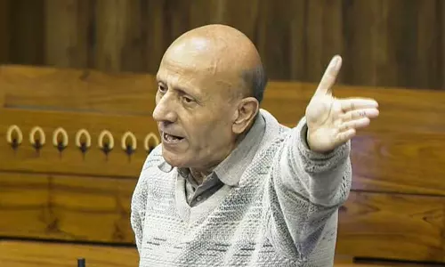 ‘കശ്മീരികളുടെ രക്തം വിലകുറഞ്ഞതല്ല, അവരെ ജീവിക്കാൻ അനുവദിക്കണം’; പരോളിൽ ലോക്സഭയിലെത്തി എൻജിനീയർ റാഷിദ്