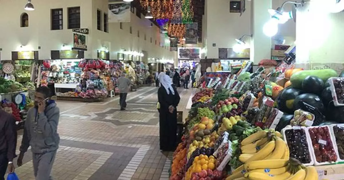 വാണിജ്യ ലൈസൻസില്ലാതെ പ്രവർത്തിക്കുന്ന വിദേശികൾക്കെതിരെ കർശന നിയമം വരുന്നു വാണിജ്യ ലൈസൻസില്ലാതെ പ്രവർത്തിക്കുന്ന വിദേശികൾക്കെതിരെ കർശന നിയമം വരുന്നു