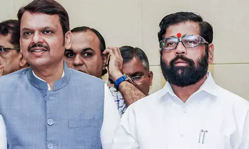 മുഖ്യമന്ത്രി വിളിച്ച യോഗത്തിൽ പങ്കെടുക്കാതെ ഉപമുഖ്യമന്ത്രി: മഹാരാഷ്ട്രയിൽ ഫഡ്‌നാവിസും ഷിൻഡെയും രസത്തിലല്ലെന്ന് റിപ്പോർട്ട്‌