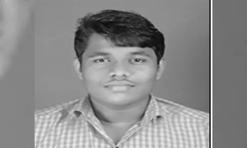 കാട്ടാക്കടയിലെ പ്ലസ് വൺ വിദ്യാർഥിയുടെ മരണം: സ്കൂളിലെ ക്ലർക്കിനെതിരെ ആരോപണവുമായി കുടുംബം