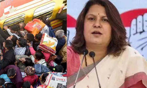 ഡൽഹി റെയിൽവെ സ്റ്റേഷൻ ദുരന്തം: റെയിൽവെ മന്ത്രി രാജിവെക്കണമെന്ന് കോൺഗ്രസ്‌