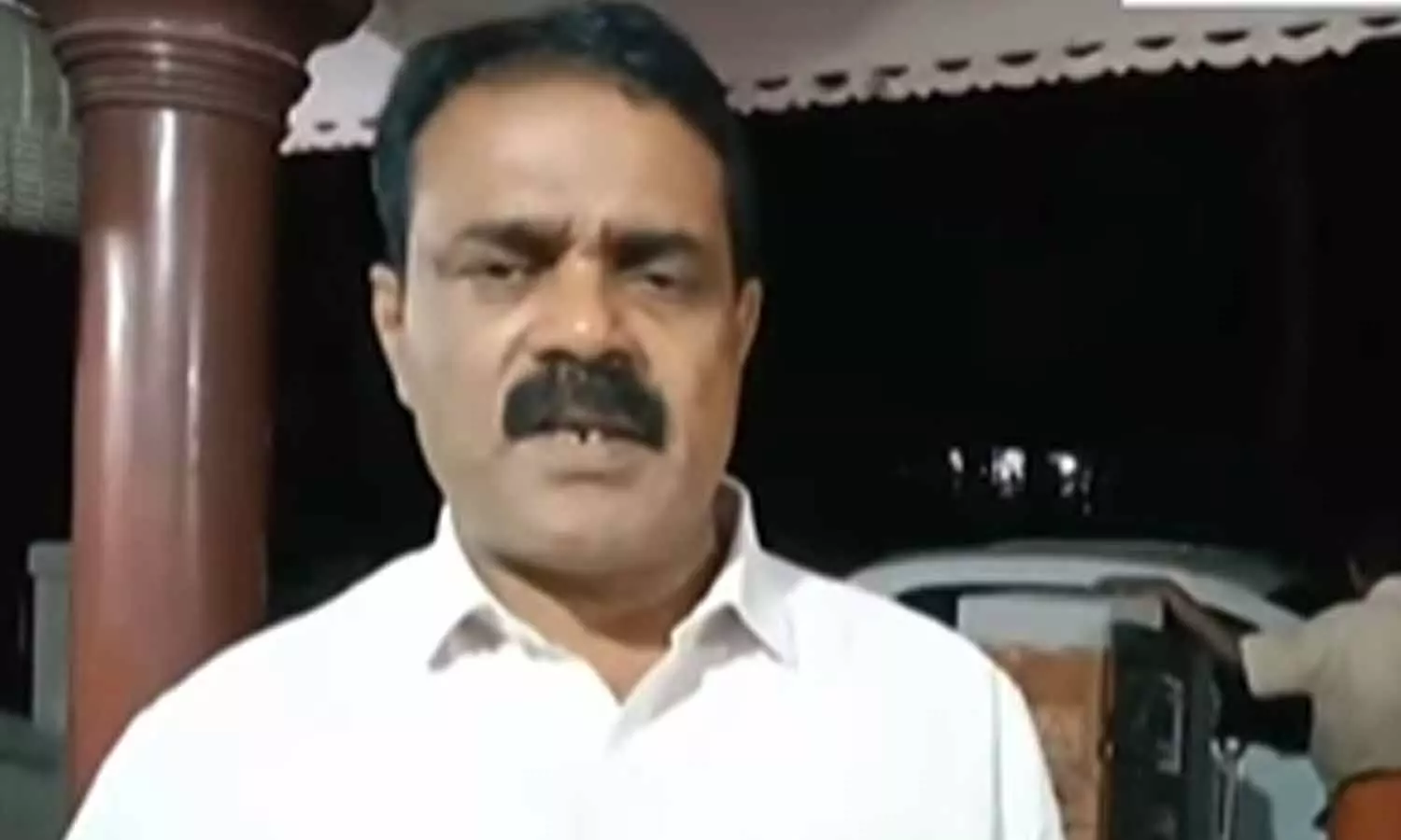 പൊലീസിനെ ആക്രമിച്ച പ്രതിയുടെ ടവർ ലൊക്കേഷൻ എത്തിയത് സിപിഐ നേതാവിന്റെ വീട്ടിൽ; പരിശോധന തടഞ്ഞ് നേതാവ്