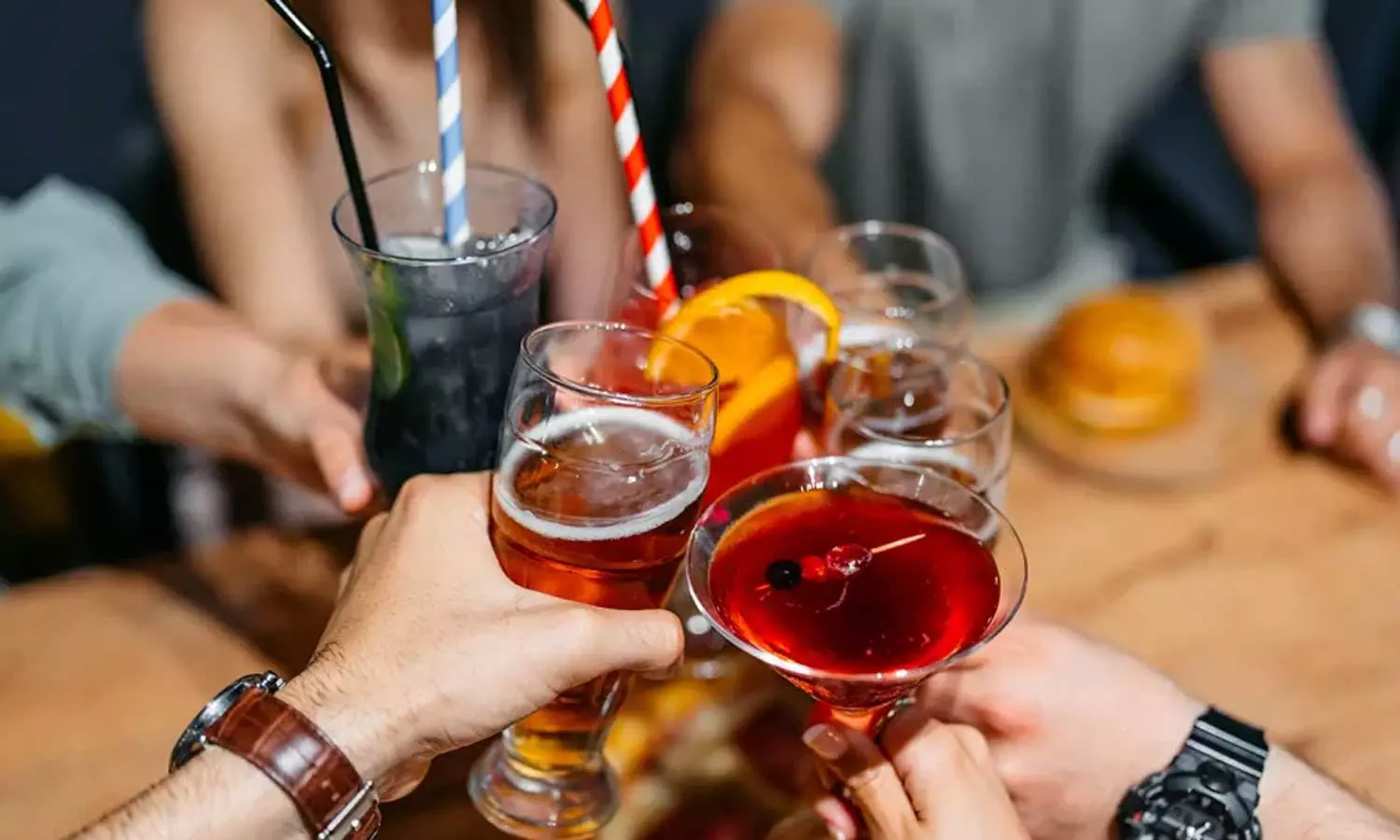 രാജ്യത്ത് മദ്യപാനം മൂലമുള്ള കാൻസറുകളിൽ ക്രമാതീതമായ വർധന; മുന്നറിയിപ്പുമായി ആരോഗ്യവിദഗ്‌ദർ