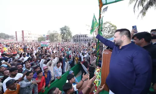 ഇന്ന് ലാലുവിനെ അധിക്ഷേപിക്കുന്നവർ ഒരുനാൾ അദ്ദേഹത്തെ ഭാരതരത്ന നൽകി ആദരിക്കും; തേജസ്വി യാദവ്