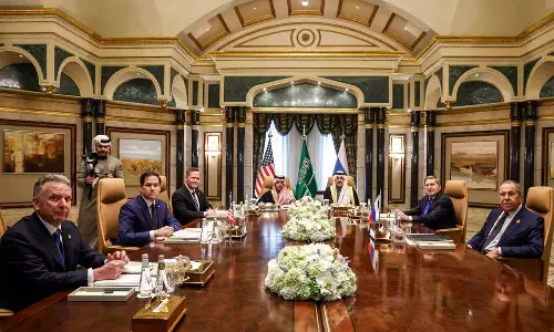 നയതന്ത്ര ഉദ്യോഗസ്ഥരെ നിയമിക്കും; റഷ്യ-യുഎസ് ബന്ധം പുനസ്ഥാപിക്കാൻ ധാരണ