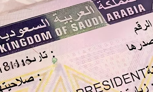 സന്ദർശക വിസകളിലെത്തുന്നവർക്ക് നേരത്തെ പ്രവേശന വിലക്ക് ഏർപ്പെടുത്താൻ സൗദി അറേബ്യ