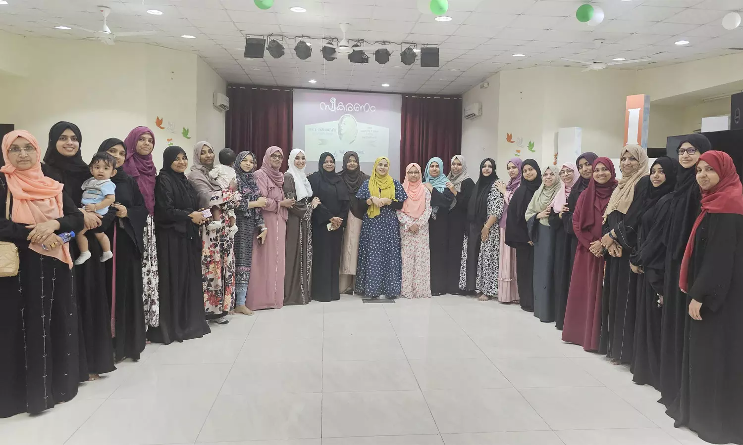 അഡ്വ: നജ്മ തബ്ഷീറക്ക് സലാലയിൽ സ്വീകരണം നൽകി