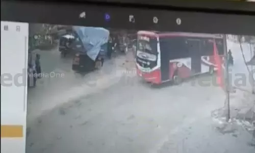 തിരുവനന്തപുരത്ത് ടോറസ് ലോറി കടയിലേക്ക് പാഞ്ഞുകയറി അഞ്ച് പേർക്ക് പരിക്ക്; മൂന്ന് പേരുടെ നില ഗുരുതരം