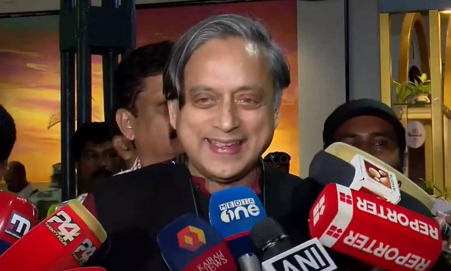 നിലപാടിൽ ഉറച്ചു നിൽക്കുന്നതായി ശശി തരൂർ; അവഗണിക്കാൻ കെപിസിസി നേതൃത്വം