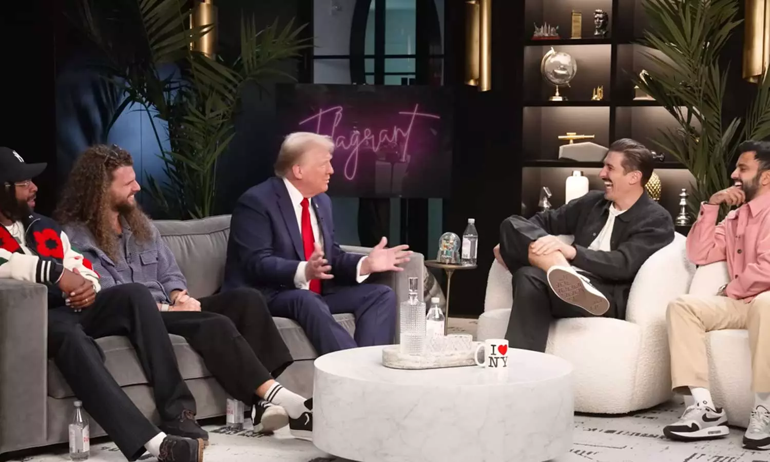 ആൻഡ്രൂ ഷുൾസിനൊപ്പം ട്രംപ് ആൻഡ്രൂ ഷുൾസിനൊപ്പം ട്രംപ്