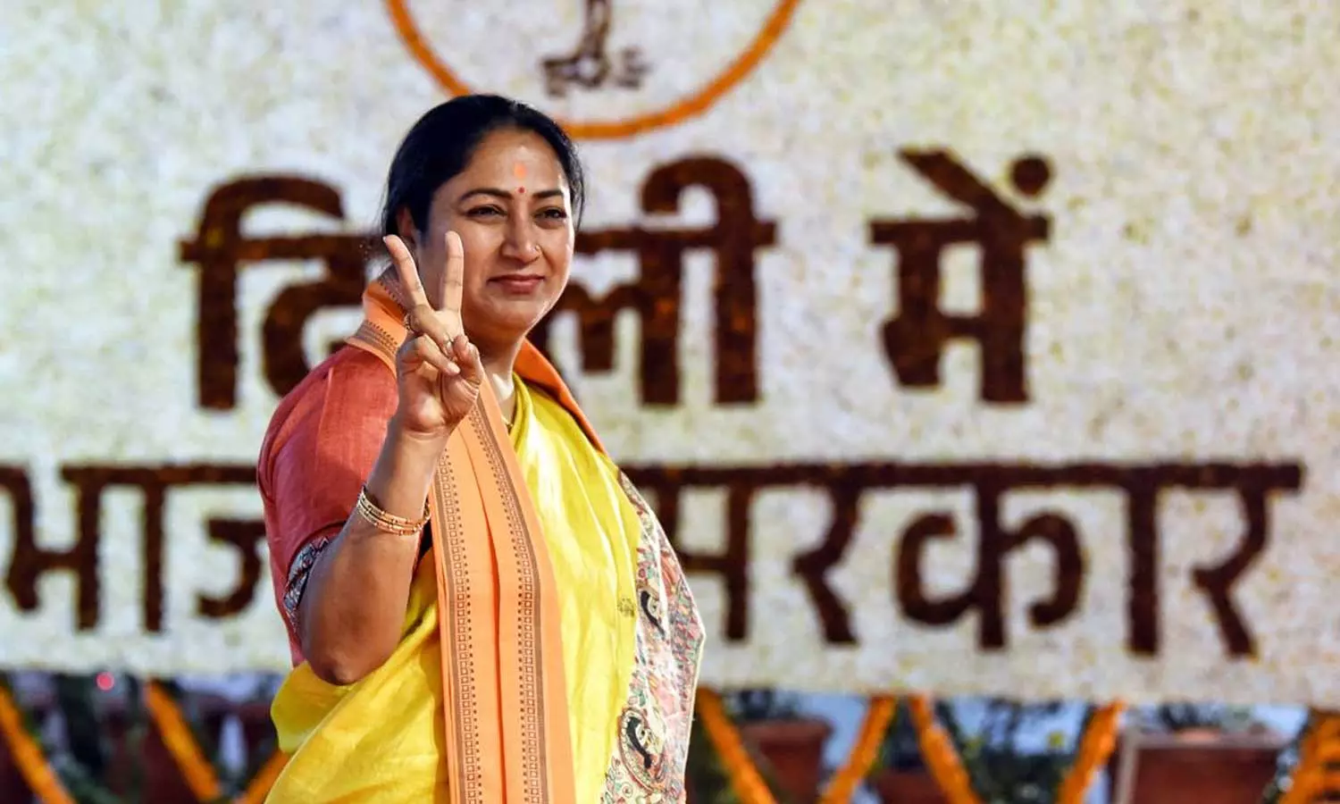 ഡല്ഹി മുഖ്യമന്ത്രിയായി രേഖ ഗുപ്ത അധികാരമേറ്റു; മന്ത്രിസഭയിൽ വിദ്വേഷ പ്രസംഗ കേസ് പ്രതി കപിൽ മിശ്രയും ഡല്ഹി മുഖ്യമന്ത്രിയായി രേഖ ഗുപ്ത അധികാരമേറ്റു; മന്ത്രിസഭയിൽ വിദ്വേഷ പ്രസംഗ കേസ് പ്രതി കപിൽ മിശ്രയും