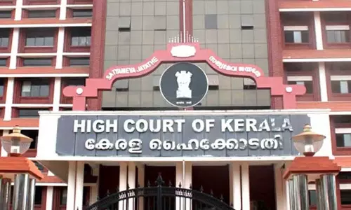 ഹൈക്കോടതിയിലെ സർക്കാർ അഭിഭാഷകരുടെ ശമ്പളം കുത്തനെ കൂട്ടി