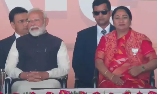 ഡൽഹിയിലെ സ്ത്രീകൾക്ക് 2500 രൂപ നൽകുമെന്ന വാഗ്ദാനം ആദ്യമന്ത്രിസഭ യോഗത്തിൽ പാസാക്കാതെ ബിജെപി