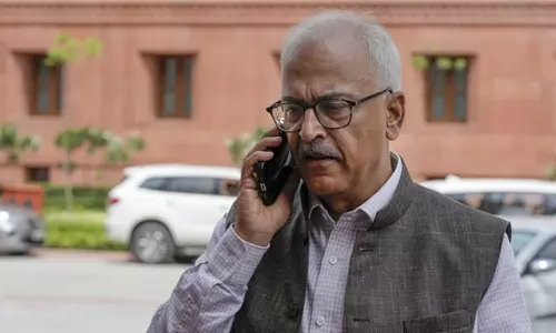 കൊള്ളയടിച്ചതും നിയമവിരുദ്ധമായി കൈവശം വച്ചതുമായ ആയുധങ്ങൾ തിരികെയെത്തിക്കണം; നിർദേശവുമായി മണിപ്പൂർ ഗവർണർ