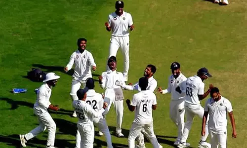 Crucial lead against Gujarat in anti-climax; Kerala makes history in Ranji Trophy