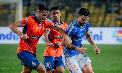 എഫ്സി ഗോവയോടും തോറ്റ് ബ്ലാസ്റ്റേഴ്സ്; േപ്ല ഓഫ് പ്രതീക്ഷകൾക്കും ഏതാണ്ട് അന്ത്യം എഫ്സി ഗോവയോടും തോറ്റ് ബ്ലാസ്റ്റേഴ്സ്; േപ്ല ഓഫ് പ്രതീക്ഷകൾക്കും ഏതാണ്ട് അന്ത്യം