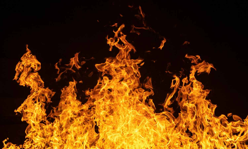 വടകര വില്യാപ്പള്ളിയിൽ വീടിന് തീപിടിച്ച് വയോധിക മരിച്ചു