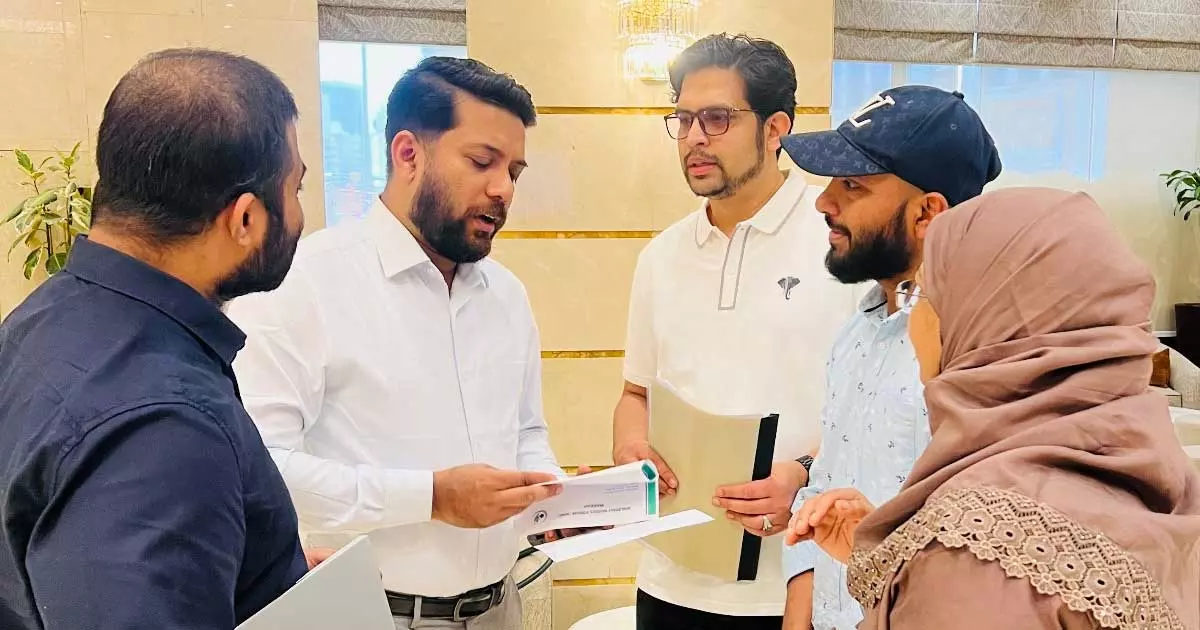 മക്കയിൽ സ്കൂൾ; മലയാളി നഴ്സസ് ഫോറം ഷാഫി പറമ്പിൽ എംപിക്ക് നിവേദനം സമർപ്പിച്ചു മക്കയിൽ സ്കൂൾ; മലയാളി നഴ്സസ് ഫോറം ഷാഫി പറമ്പിൽ എംപിക്ക് നിവേദനം സമർപ്പിച്ചു