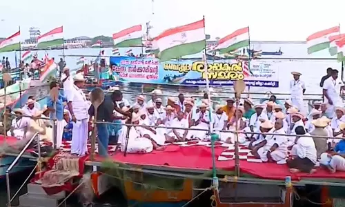 കടൽ ഖനനത്തിനെതിരെയുള്ള ഡിസിസിയു‌ടെ രാപ്പകൽ സമരം സമാപിച്ചു