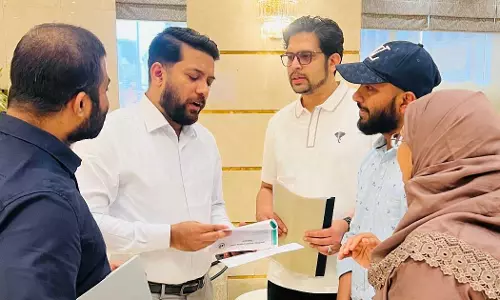 മക്കയിൽ സ്കൂൾ; മലയാളി നഴ്സസ് ഫോറം ഷാഫി പറമ്പിൽ എംപിക്ക് നിവേദനം സമർപ്പിച്ചു