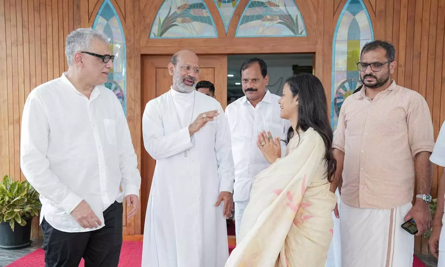 താമരശ്ശേരി ബിഷപ്പ് റെമിജിയോസ് ഇഞ്ചനാനിയേലുമായുള്ള കൂടിക്കാഴ്ച